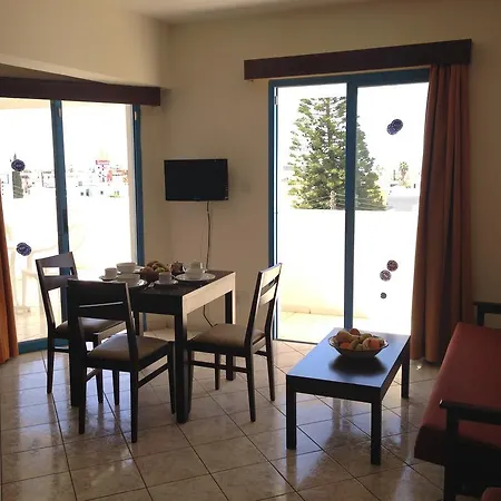 Kefalonitis 3* Pafos