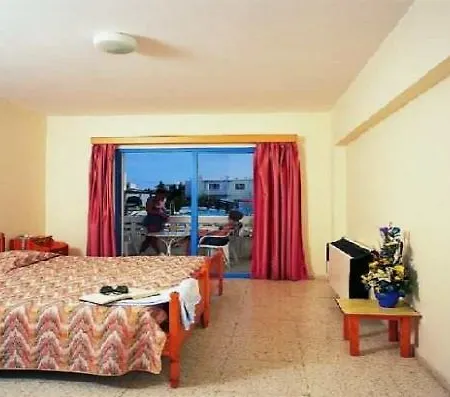 Kefalonitis 3* Pafos