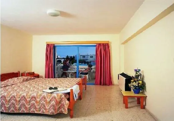 Kefalonitis 3* Paphos