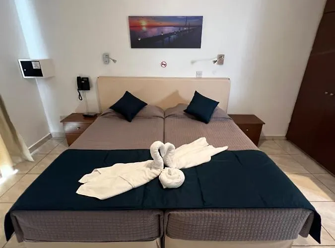 Kefalonitis Apartahotel Paphos